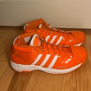 Adidas ‘Pro Model 2G’ US Men’s Size 12. Extremely rare color way